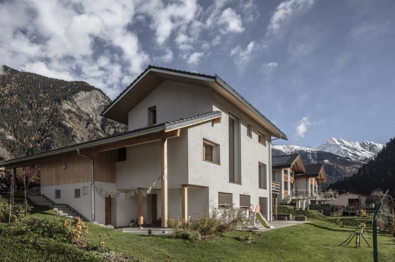 The Earthship-inspired eco-house: A local attraction and media sensation