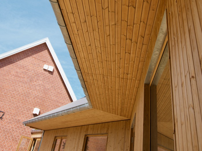 Moelven Thermowood - Nordic pine roof and facades