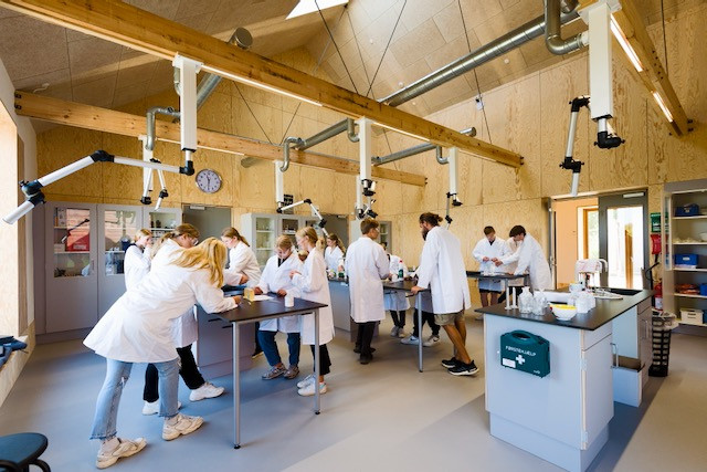 New chemistry lab designed by Henning Larsen